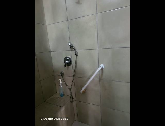 1 BEDROOM FLAT FOR SALE IN SELECTION PARK